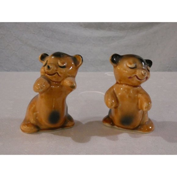 SNUGGLE HUGS SALT AND PEPPER SHAKER BEARS-VAN TELLINGEN - Picture 4 of 8